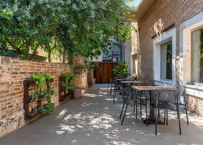 招待所 阿祖尔宫豪华客房旅馆 4*