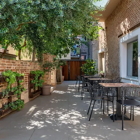 Maison d'hôtes Azur Palace Luxury 4*