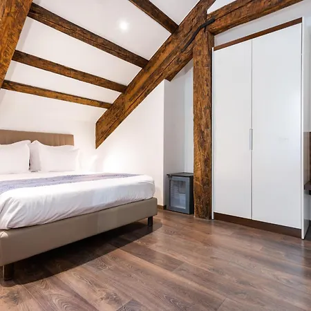 아주르 팰리스 럭셔리 룸스 스플리트