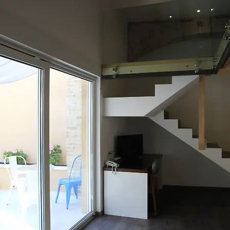 게스트하우스 아주르 팰리스 럭셔리 룸스 4*