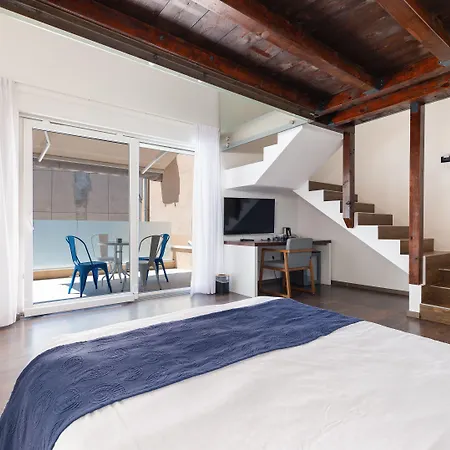 아주르 팰리스 럭셔리 룸스