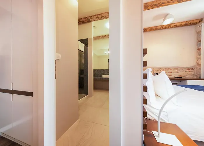 게스트하우스 아주르 팰리스 럭셔리 룸스 스플리트