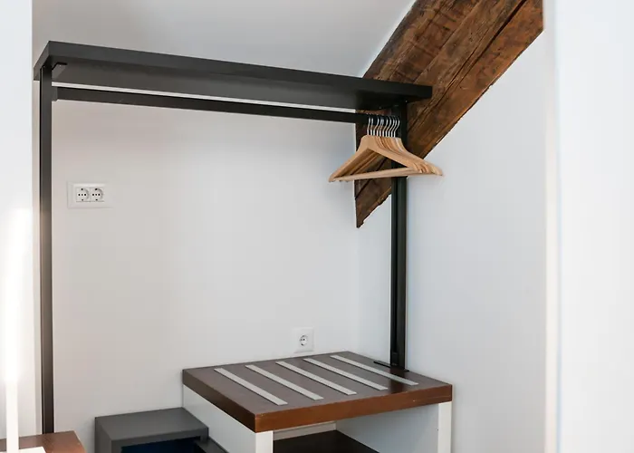 아주르 팰리스 럭셔리 룸스 게스트하우스 4*