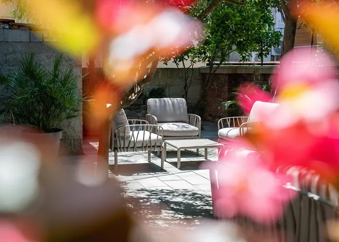 아주르 팰리스 럭셔리 룸스