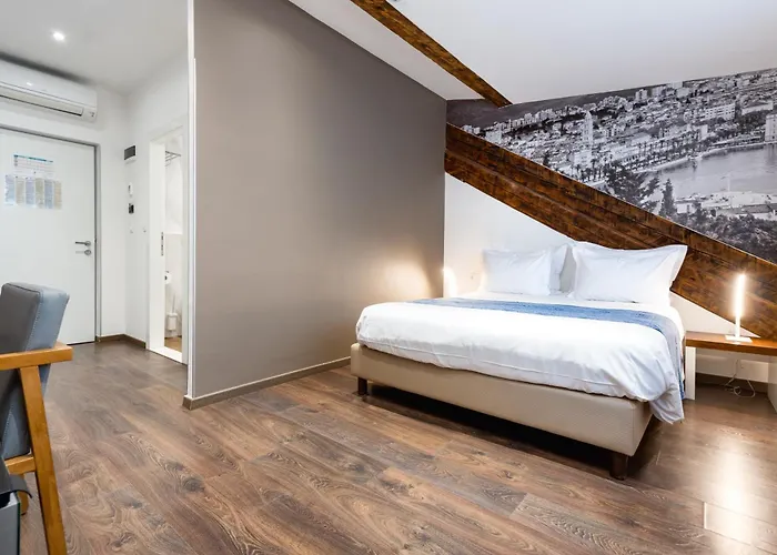 게스트하우스 아주르 팰리스 럭셔리 룸스 4*