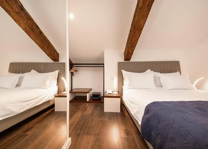 게스트하우스 아주르 팰리스 럭셔리 룸스