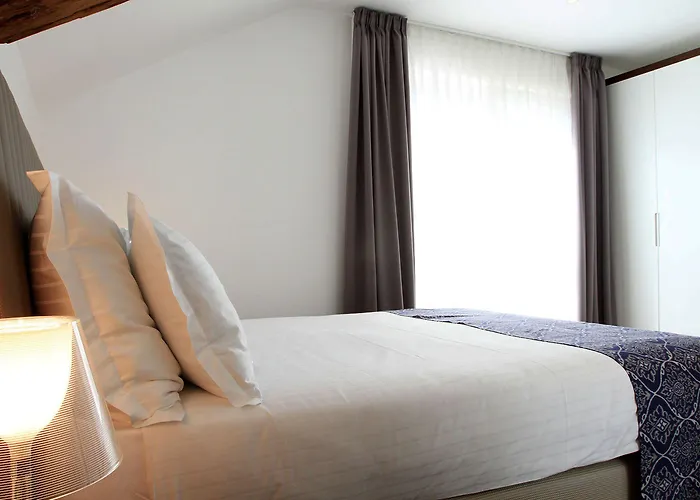 아주르 팰리스 럭셔리 룸스 게스트하우스