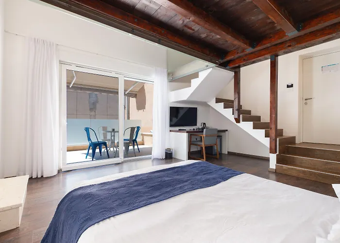 아주르 팰리스 럭셔리 룸스