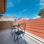 Azur Luxury Guest house 4*