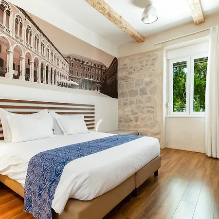 Πανσιόν Azur Palace Luxury